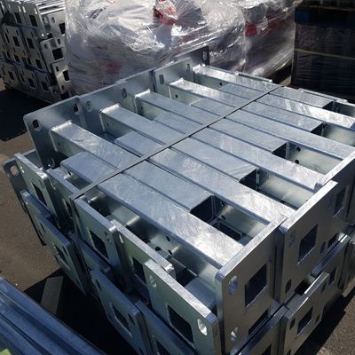 AASHTO M180 야외 보안용 핫-디프 진료 고속도로 경비장 플랜지 포스트