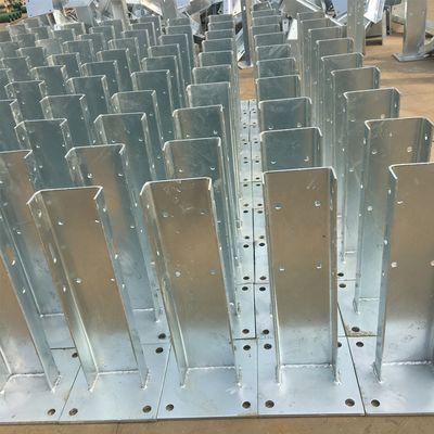 AASHTO M180 야외 보안용 핫-디프 진료 고속도로 경비장 플랜지 포스트