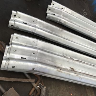 도로 안전 ISO9001 2000 인증과 함께 핫 디프 젤리화 경비 철도 구부러진 끝
