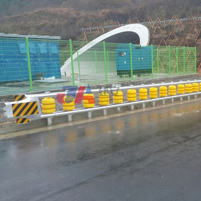 ISO9001 2008 인증 된 PU 및 PVC 고속도로 회전 배럴 장벽