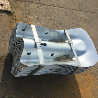 맞춤형 크기 Armco 장벽 고속도로 경호 rail에 대한 반성 충돌 장벽 포스트