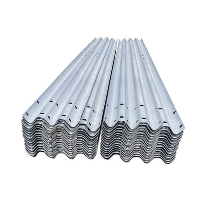 CE/BV/ISO 인증서 및 AASHTO M-180 표준과 함께 W 빔 고속도로 경비장