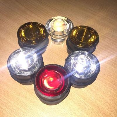 104*123*23mm LED 태양 고양이 눈 깜박이는 도보 표시기 반사 도로 스터드 OEM