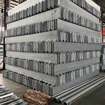 ISO9001 2008 인증 교통 안전을위한 맞춤형 진열 된 두 물결 보호 라인