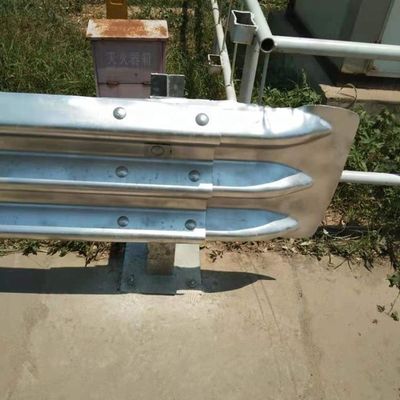 외장 안전 젤리화 된 철도 고속도로 경비대 다리 교통 안전과 끝