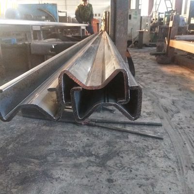 도로 안전 가열 된 시그마 포스트는 고속도로 경비대에 제조되었습니다.