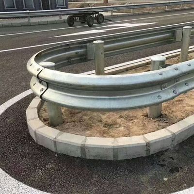 도로 안전 을 위한 분말 로 덮인 W 빔 인화 된 스테인레스 스틸 고속도로 경호