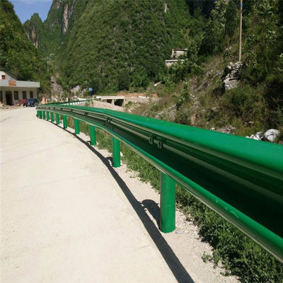 AASHTO M-180 표준을 위한 고온 진열 및 냉동 롤 고속도로 경비대 포스트 및 간격