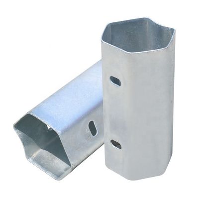W-beam Galvanized Highway Guardrail 도로 안전 개선을위한 둥근 블록 간격