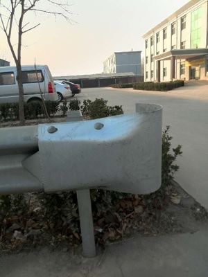 ISO9001 2000 인증 W 빔 밸런াইজ 된 경비장 고속도로 종단 종단