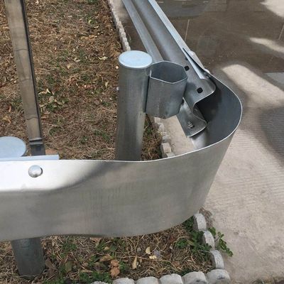 ISO9001 2000 인증을 받은 진료 및 가루로 코팅 된 고속도로 경호관 완충기 끝 날개