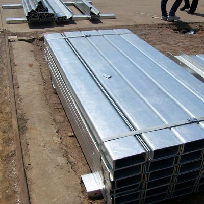 고온 담긴 galvanized U 타입 포스트 ISO9001 2008 인증 및 필요에 맞게 사용자 정의