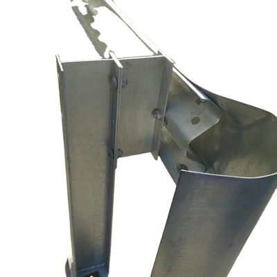 AASHTO M-180 표준 고속도로 경호선 직선용으로 열로 담긴 진료 H 포스트