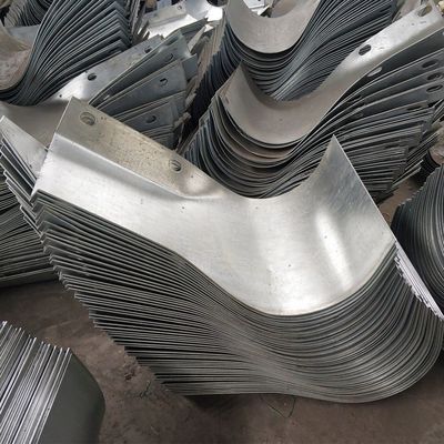 교통 안전용 고속도로 경비 Q235 Q345 철강 둥근 끝 표준 AASHTO M-180