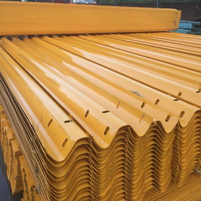 교통 장벽 철강 고속도로 경호선 포스트 표준 AASHTO M-180 Q235 Q345 앙골라