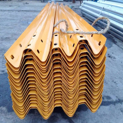 AASHTO M-180 표준 및 핫 젤바니제 콜드 롤 기술로 고속도로 경비