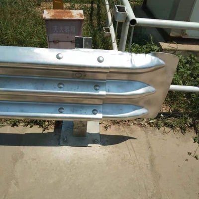 도로 안전 S235jr 철강 철강 고속도로 경비장 철강 물고기 꼬리 터미널 끝