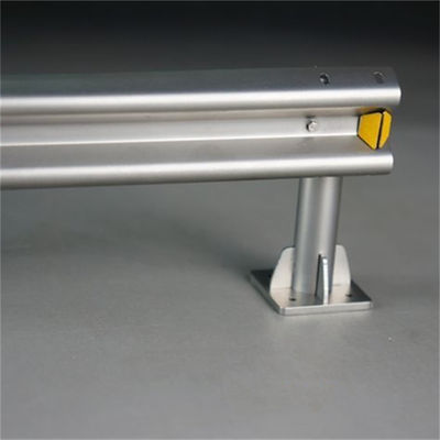진크 코팅 550-600g/m2 W 도로 안전 및 안정적 인 교통 장벽을위한 빔 보호 경치