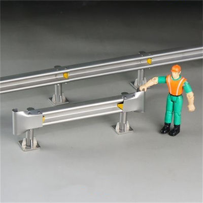 고속도로 경호선 및 우두머리 AASHTO M-180 표준 핫 밸런제 냉 laminated 기술